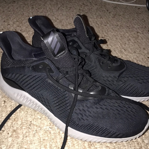 Adidas Alphabounce - Picture 1 of 4